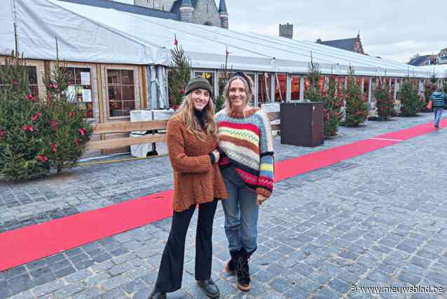 Tweelingzussen baten voor tiende jaar op rij bar en ijspiste uit op Markt: “Van sprookjesfiguren tot speeddating on ice, iedereen is welkom”