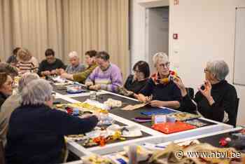 Vijftig dames borduren Hasseltse verhalen voor café van Z33: “Het is heel verslavend”