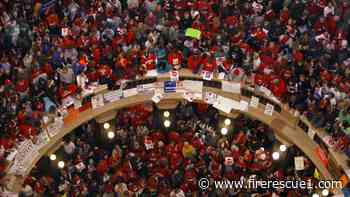 Wis. court restores collective bargaining rights for public worker, teachers unions