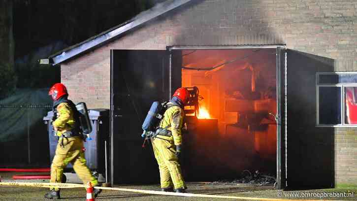 Grote brand bij varkenshouderij, 90 varkens door brandweer gered