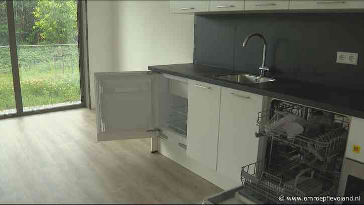 Almere - D66 Almere wil statushouders bij elkaar in één woning plaatsen