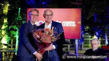 Koninklijk lintje voor Philip Freriks na laatste De slimste mens