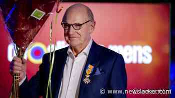 Philip Freriks verrast met koninklijk lintje na laatste Slimste mens