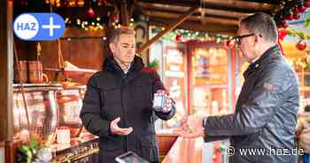 Wegen EU-Verordnung: Kontrolleur überprüft Glühwein auf dem Weihnachtsmarkt Hannover