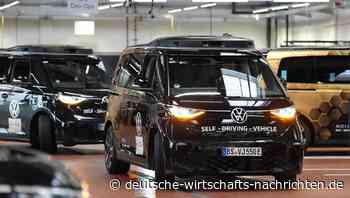 Der VW-Bus ist Legende: VW prüft Verlagerung der ID.Buzz-Fertigung - Blume sieht Sanierungsfall