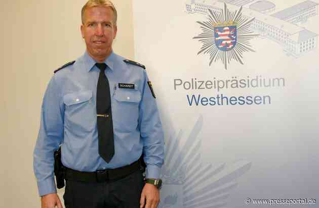 POL-LM: Staffelübergabe des Schutzmanns vor Ort bei der Polizeistation Limburg