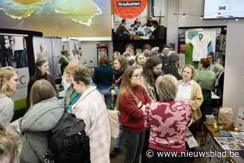 Duizend studenten maken kennis met zorgwerkgevers op jobbeurs: “Overal zijn gemotiveerde professionals nodig”