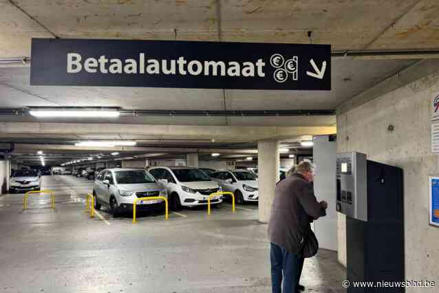 Parkeren in Aalsterse ziekenhuizen wordt fors duurder: “Patiënten en bezoekers zullen dieper in de buidel moeten tasten”