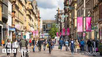 Lowest male life expectancy now found in Blackpool