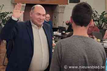 25 raadsleden in Beerse leggen eed af: burgemeester Bart Craane (CDE-Vlim.be) start nieuwe coalitie met N-VA