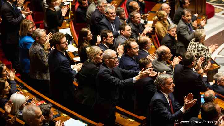 De omvergeworpen regering van Frankrijk draagt ​​bij aan de grotere politieke problemen van Europa: NPR