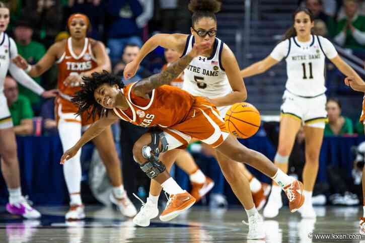 No. 10 Notre Dame hands No. 4 Texas its 1st loss of the season
