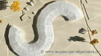 Landrat bringt wichtiges Dokument zur Bürgerversammlung in Schondorf mit