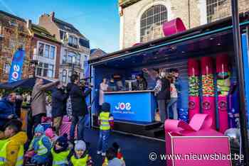 Pakjestruck van Joe blikvanger op eerste shoppingweekend in Halle