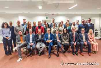 Nieuwe gemeenteraad legde eed af, zes fracties debatteren over hun stad