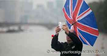 Hour-by-hour forecast amid warning for London as Storm Darragh hits