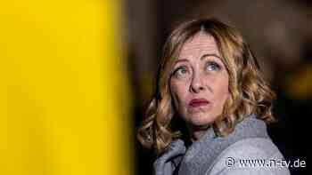 Meloni "in den Kopf schießen": Ein Haufen wirrer Nazis plante einen Umsturz in Italien