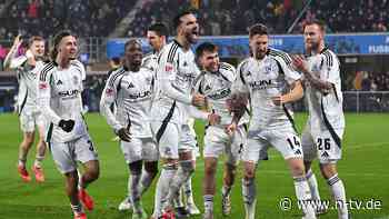 Nürnberg verliert in Elversberg: Schalke feiert klaren Erfolg beim Tabellenführer Paderborn