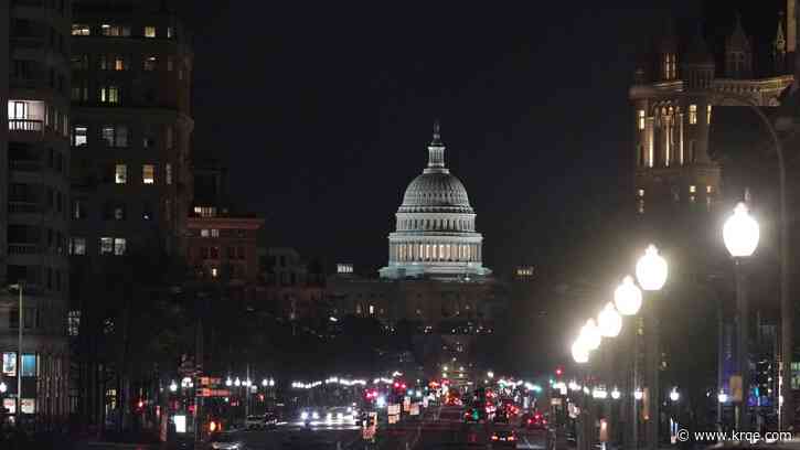 Government funding deadline looms over Congress