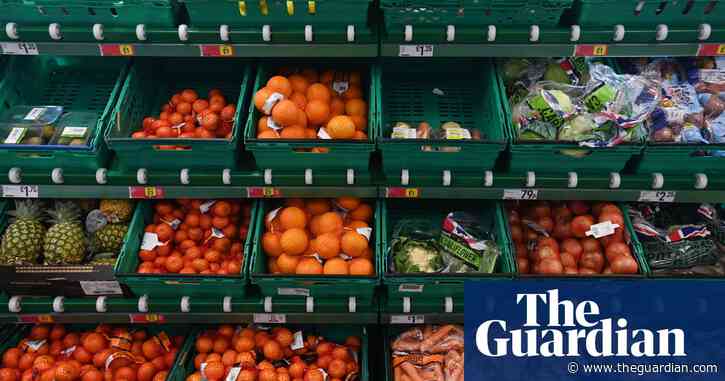 ‘It comes at a cost’: British growers criticise Christmas vegetable price war