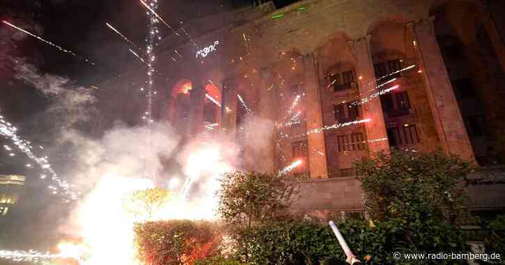 Gewalt bei Protesten in Georgien: Tausende für EU-Kurs