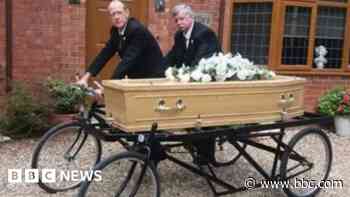 Tandem hearse found to fulfil man's dying wish