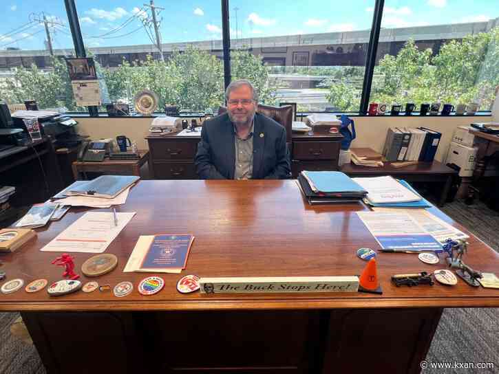 Bruce Elfant retires after serving Travis County for nearly 32 years