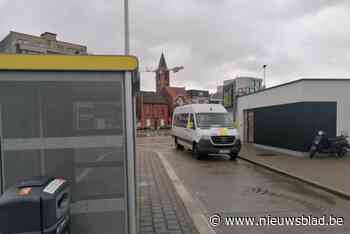 Jongen (14) in kritieke toestand naar ziekenhuis na vechtpartij: slachtoffer loopt schedelbreuk op en belandde bijna onder voorbijrijdende bus