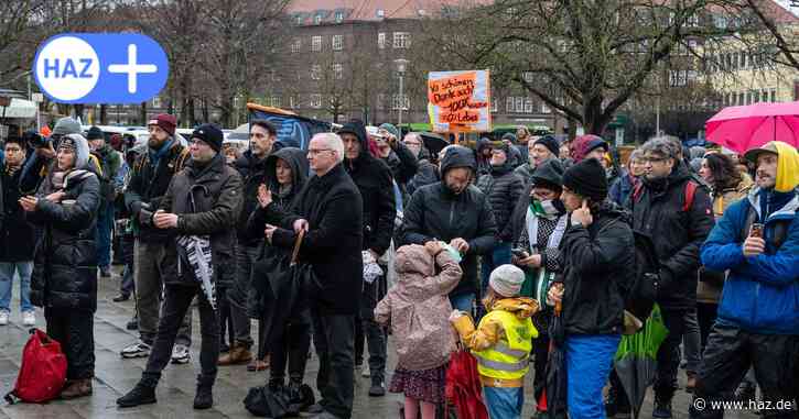 Hannover: Demonstration gegen Kürzungen bei Vereinen und Kultur am Küchengarten
