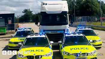 Police crackdown on road safety in unmarked lorry