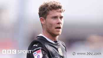 Notts County captain Palmer signs new deal