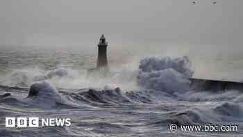 Strong wind warnings continue in wake of Storm Darragh