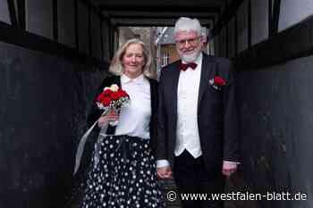 Dieses Brautpaar ist in Halle bestens bekannt