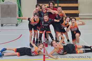U12A van basketbalclub Black Boys Erpe-Mere kronen zich tot reekskampioen