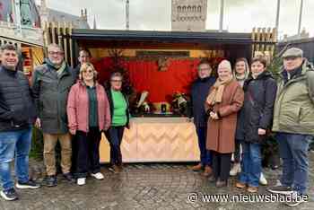 Daar is kerststal op Brugse Markt