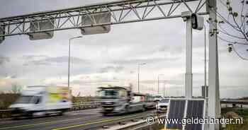 Hij maakt geen geluid, staat verscholen in de berm en vult de staatskas: dit is actiefste flitspaal van het land