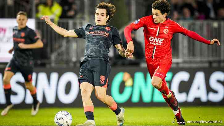 Almere - Almere City FC verliest thuis van FC Utrecht: 1-3