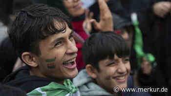 Syrische Geflüchtete in der Türkei feiern Assad-Sturz: Ankara ruft sie zur Rückkehr auf