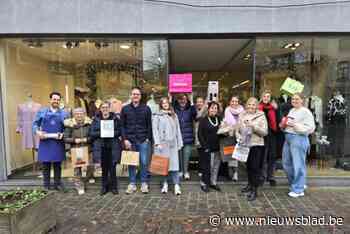 Eindejaarsactie ‘Liever Lokaal’ zet Duffelse handelaars in de kijker: “Ze zijn het kloppende hart van onze gemeente”