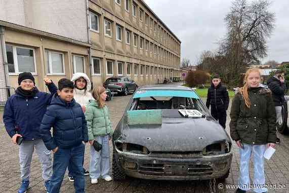 Vijfde- en zesdeklassers van GO! Sportbasisschool ontdekken wereld van auto’s