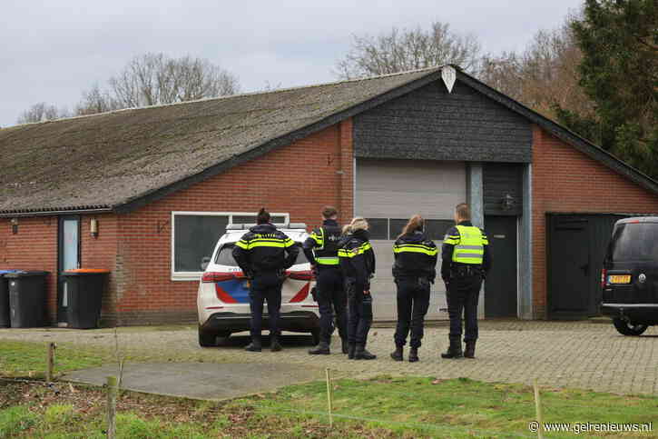 DSI doet inval in loods en treft vermoedelijk drugslab aan