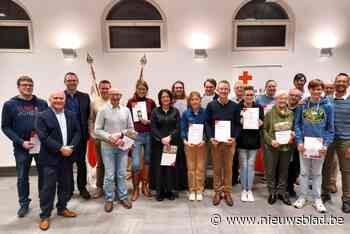 Rode Kruis zet bloedgevers en cursisten in de bloemen