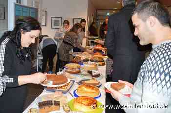 Dichtes Gedränge am Kuchenbuffet
