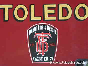 Early-morning fire tears through South Toledo strip mall