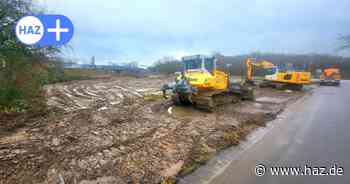 Grundstück an Saarstraße zwischen Hemmingen und Hannover wird bepflanzt