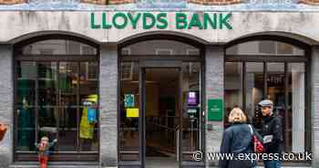 Lloyds customers warned to get free £200 cash before midnight