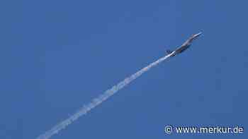 Aktivisten: Israel greift Syriens Militäranlagen massiv an