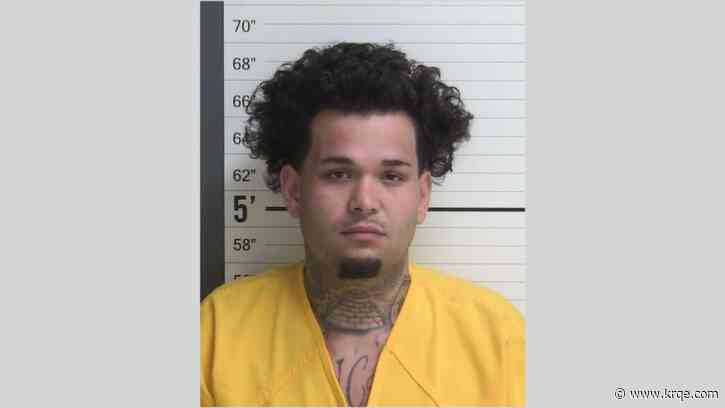 New Mexico authorities search for murder suspect