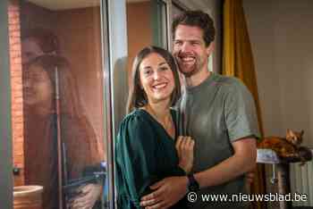 Thomas en Karlien uit ‘Blind Getrouwd’ moeten hun verliefdheid niet langer verbergen: “En nu eens goed gaan kussen op de Grote Markt”