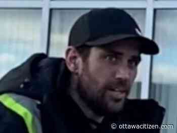 Ottawa police search for suspects after robbery at Greenbank Road store